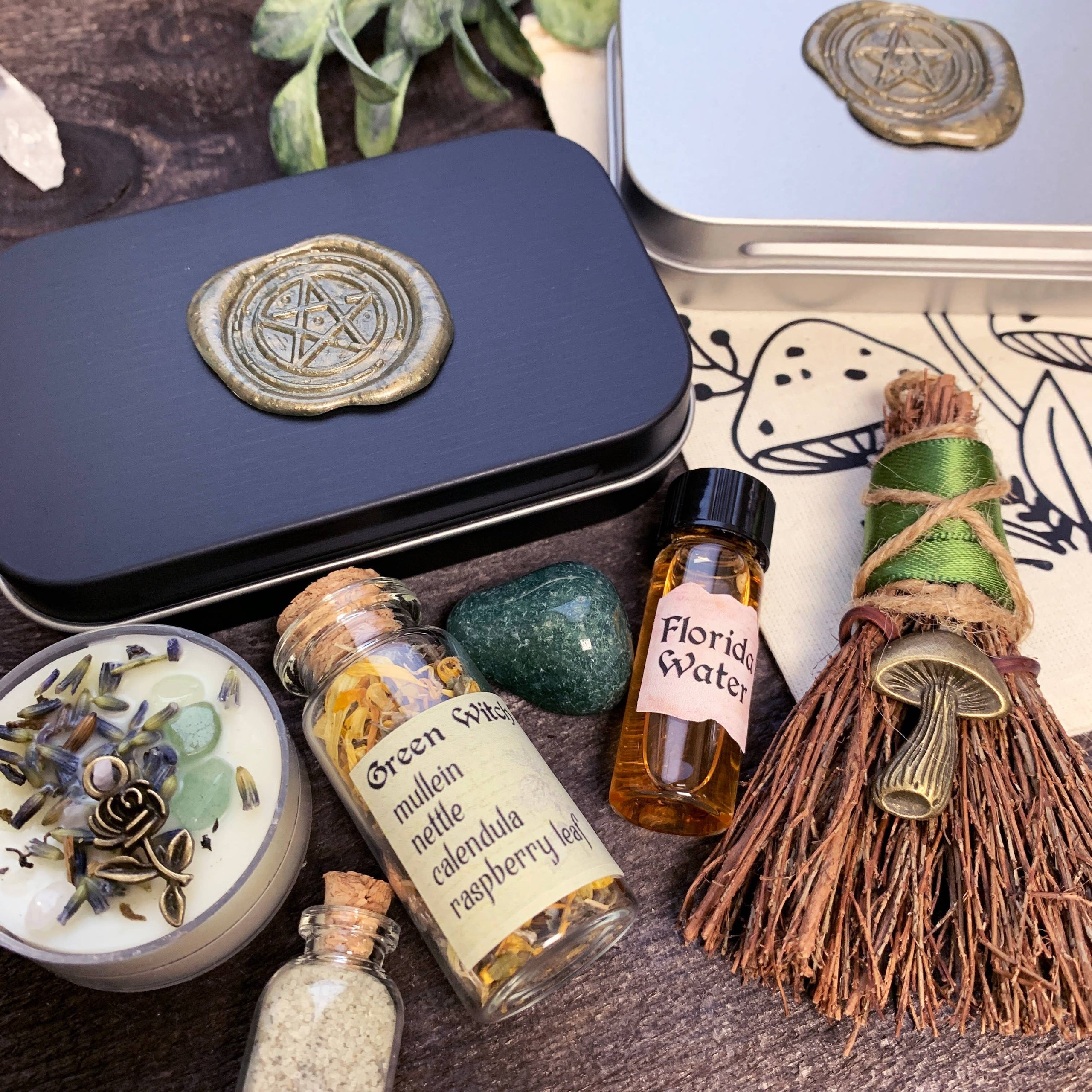 Green Witch Travel Altar, Witch Kit, Forest Witch, Cottagecore, Spell  Bottle, Manifestation, Witchcraft Kit, Wiccan, Ritual Kit